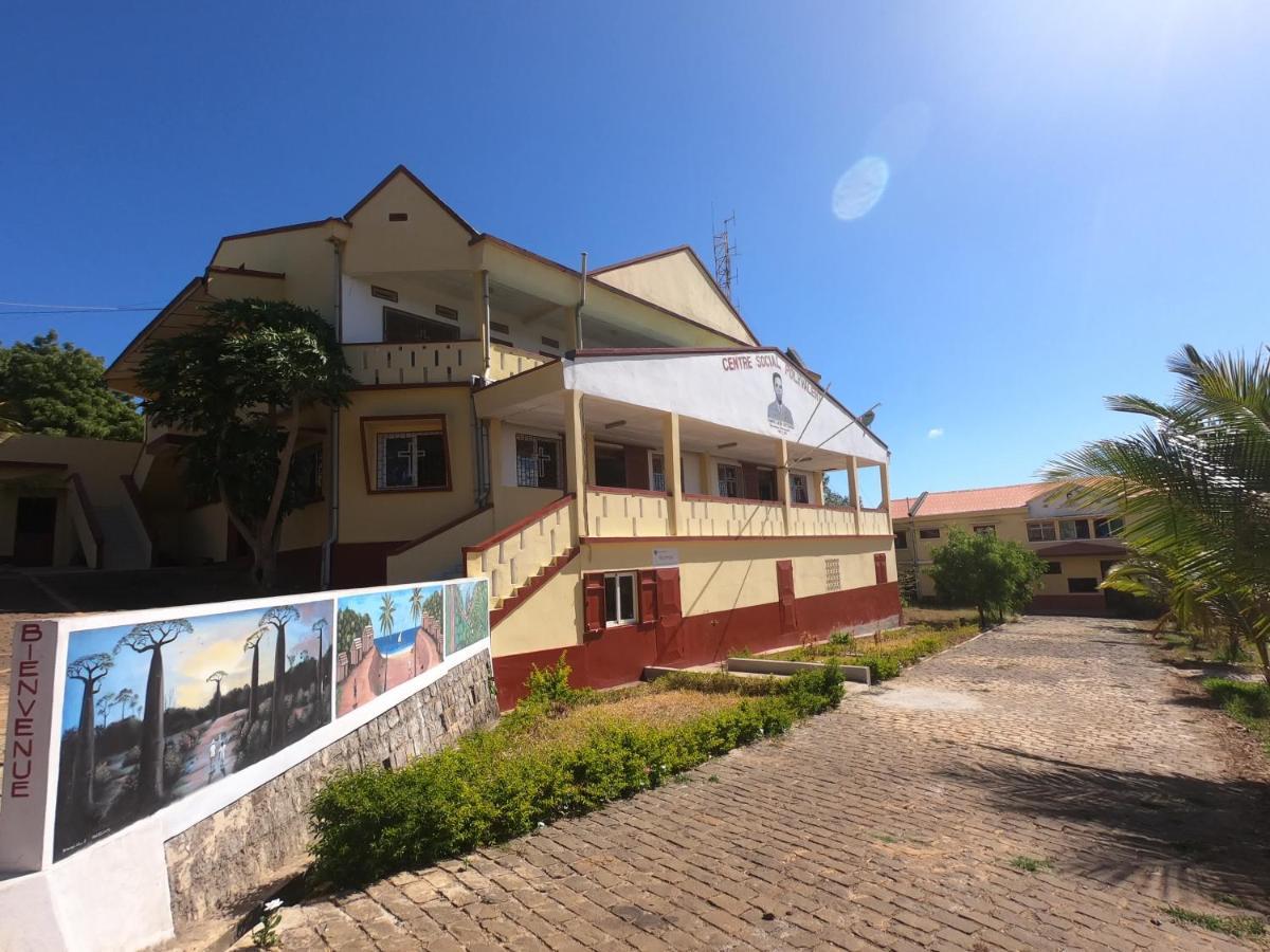 Bed and Breakfast Centre Lucien Botovasoa Antsiranana Esterno foto